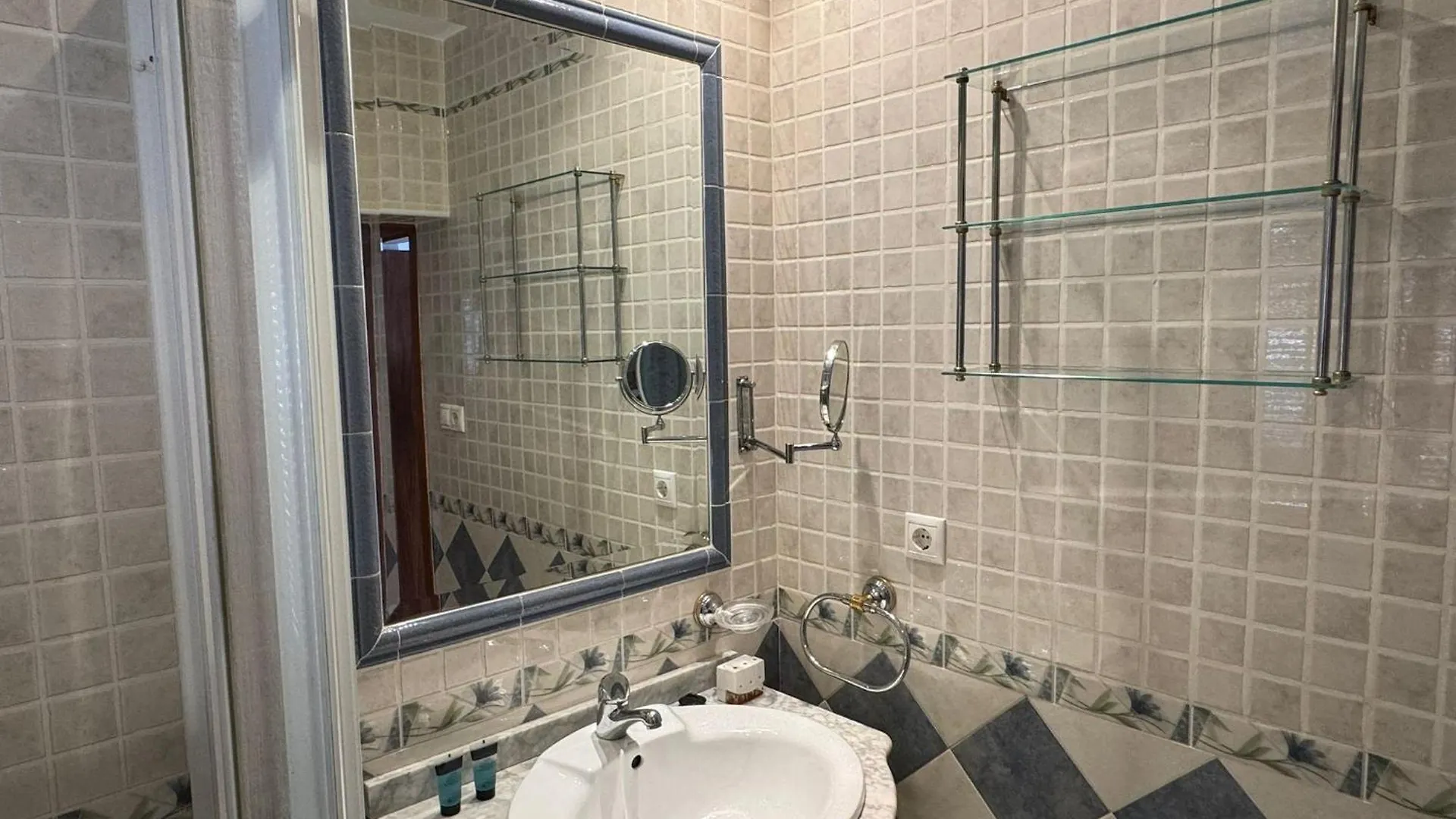 Apartamento Algafequi Con Terraza Privada Córdoba 0*,  España